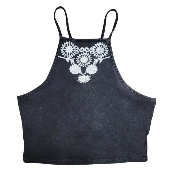 Me to We black floral embroidered crop spaghetti strap tank top size medium - Picture 1 of 4